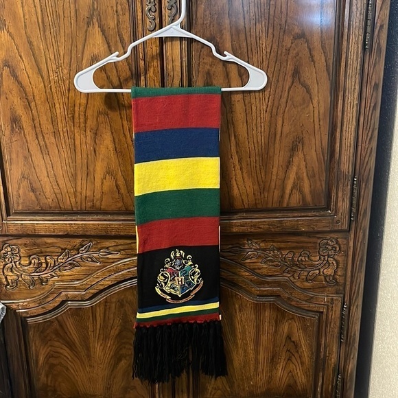 Harry Potter scarf limite edition , new. - Picture 1 of 3